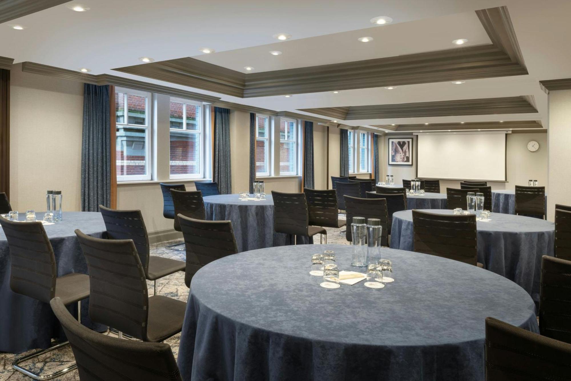 Leeds Marriott Hotel Exterior foto